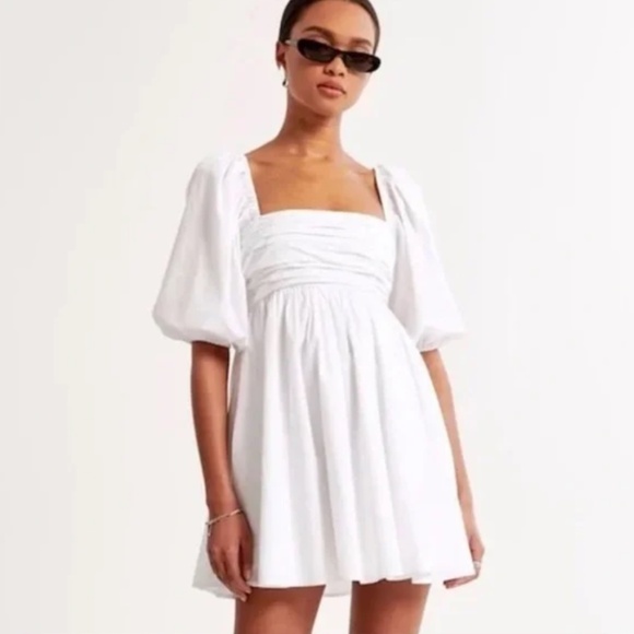 Abercrombie & Fitch Dresses & Skirts - The A&F "Emerson" Poplin Puff Sleeve Mini Dress